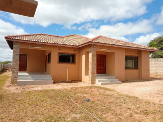 4-bedroomed-house-for-sale-in-ibex-hill