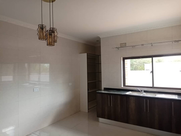 4-bedroomed-house-for-sale-in-ibex-hill-big-3