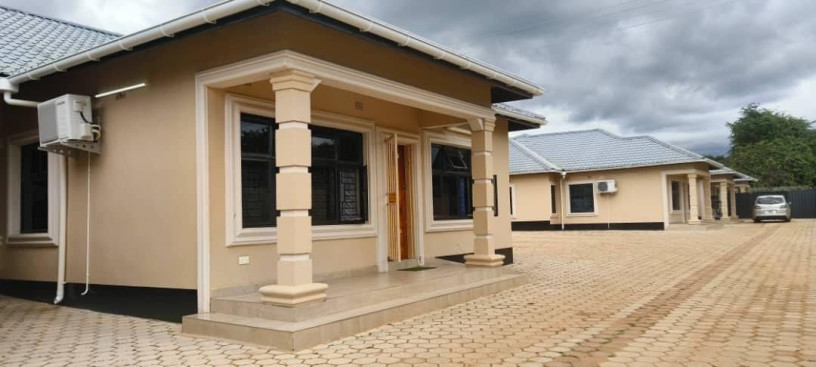 spacious-3-bedroom-flat-for-rent-in-ibex-meanwood-big-0