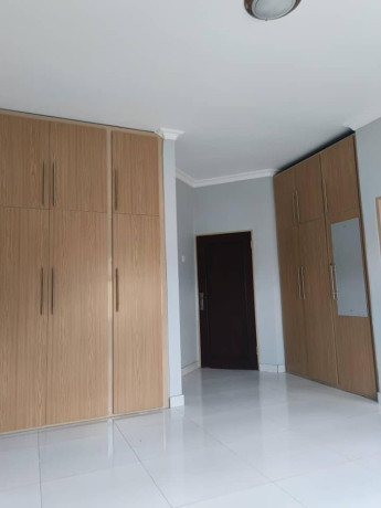 spacious-3-bedroom-flat-for-rent-in-ibex-meanwood-big-3