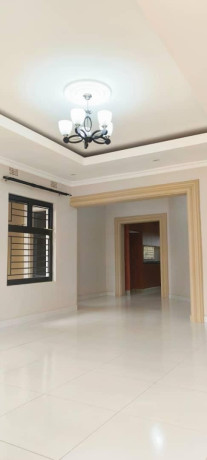 spacious-3-bedroom-flat-for-rent-in-ibex-meanwood-big-7