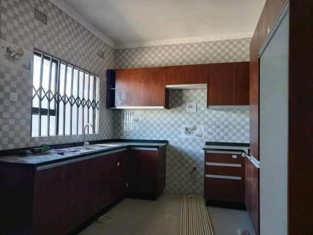 3-bedroom-flat-for-rent-in-new-kasama-big-5