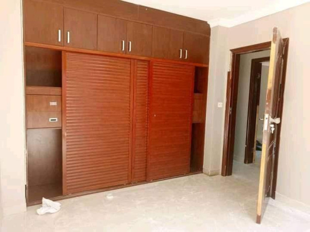 3-bedroom-flat-for-rent-in-chalala-big-3