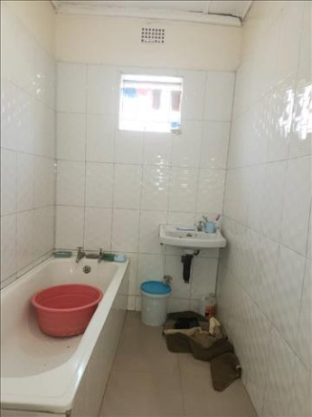 32-bedroom-flats-for-rent-in-kamwala-south-big-3