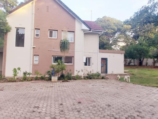 4-bedroom-double-storey-house-for-sale
