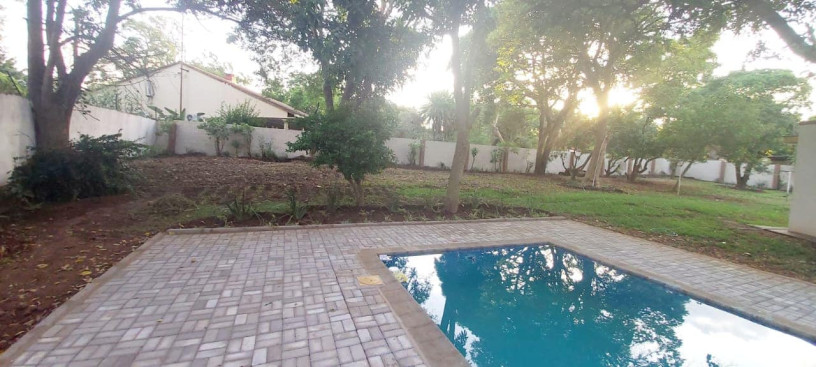 4-bedroom-double-storey-house-for-sale-big-4