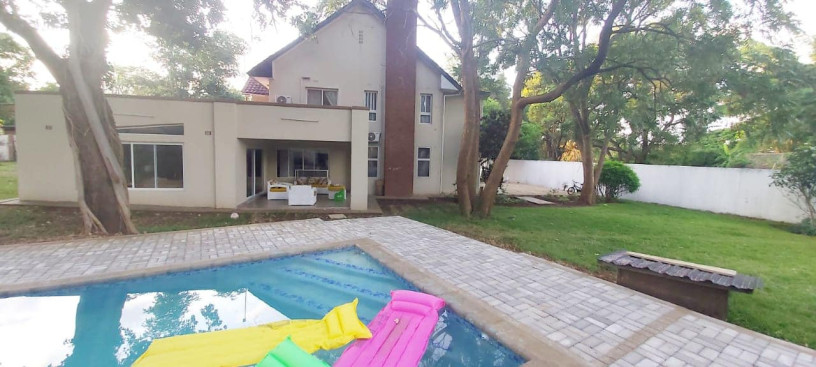 4-bedroom-double-storey-house-for-sale-big-3