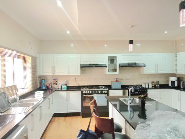 5-bedroom-house-for-sale-in-new-kasama-big-3