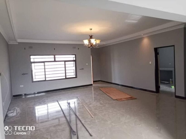 32-bedroom-flats-for-sale-in-chalala-big-5