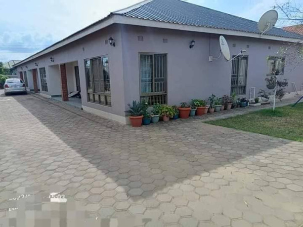 2-bedroom-flat-for-rent-in-chalala-big-8