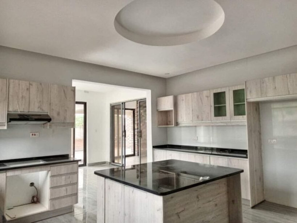 4-bedroom-house-for-sale-in-new-kasama-big-6