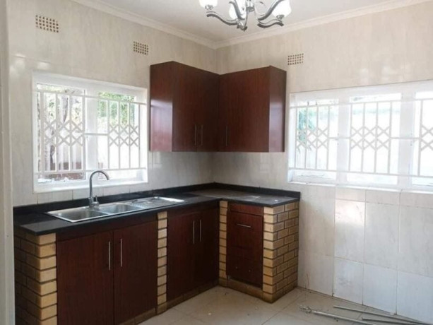 3-bedroom-flat-for-rent-in-new-kasama-big-5