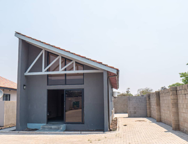 new-lilayi-cottage-to-rent-in-lilayi-big-0