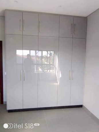 3-and-2-bedroom-flats-for-rent-in-roma-park-big-3