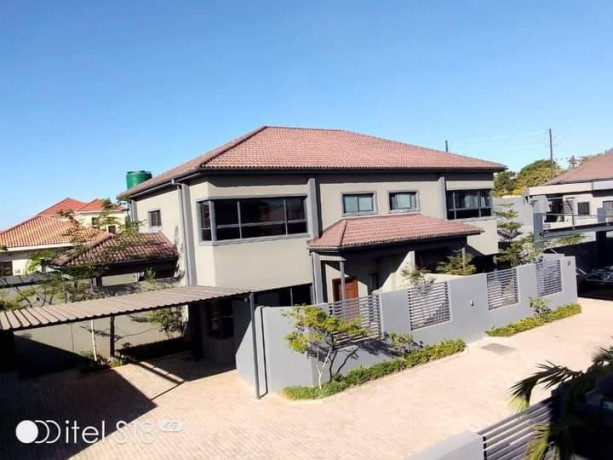 3-and-2-bedroom-flats-for-rent-in-roma-park-big-1