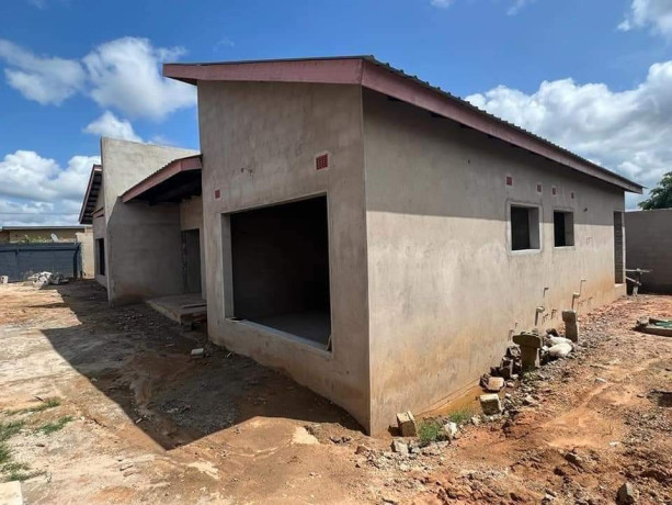 22-bedroom-flats-for-sale-in-waterfalls-big-4