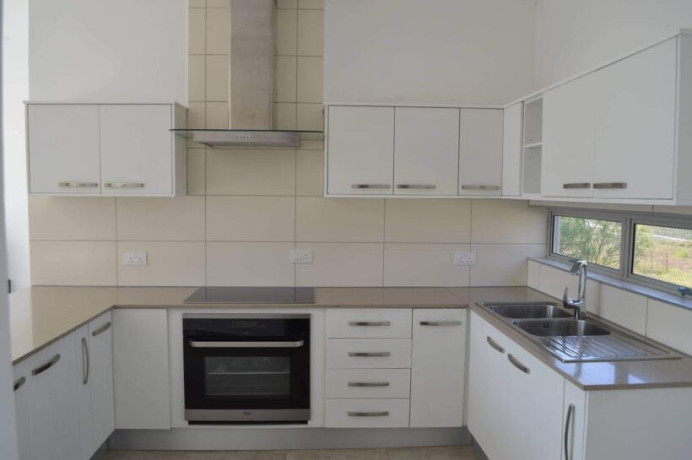 3-bedroom-house-for-sale-in-state-lodge-big-2