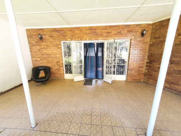 3-bedroom-house-for-sale-in-woodlands-big-9