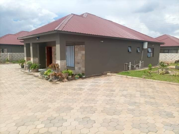 3-bedroom-house-for-sale-big-8