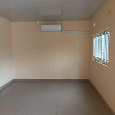 3-bedroom-flat-for-rent-in-chalala-big-2