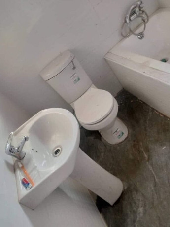 2-bedroom-flat-for-rent-in-chalala-big-6