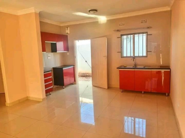 1-bedroom-flat-for-rent-in-ibex-hill-big-3