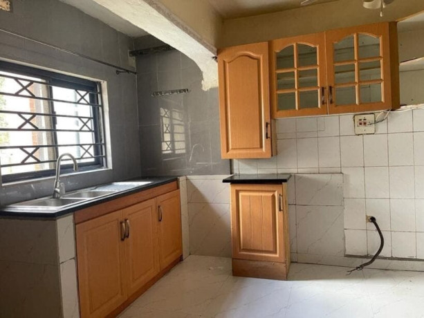 3-bedroom-flat-for-sale-in-longacres-big-4