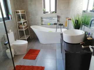 4-bedroom-house-for-sale-in-waterfalls