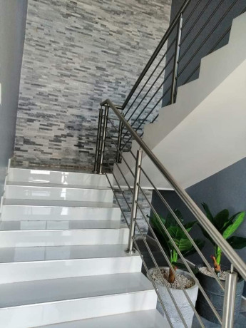 4-bedroom-house-for-sale-in-waterfalls-big-4