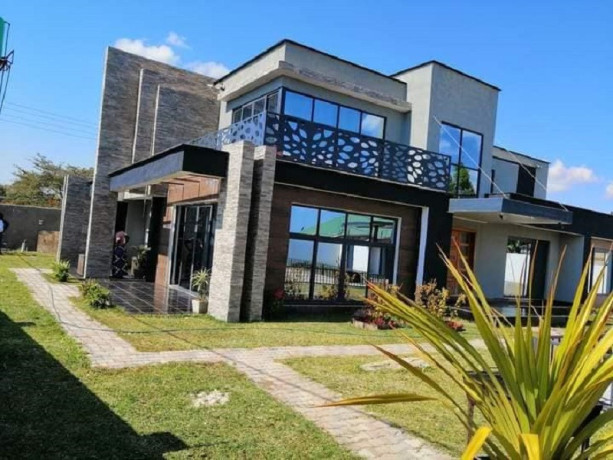 4-bedroom-house-for-sale-in-waterfalls-big-1