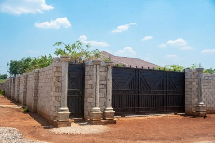 3-bedroom-house-for-sale-in-new-kasama-big-1