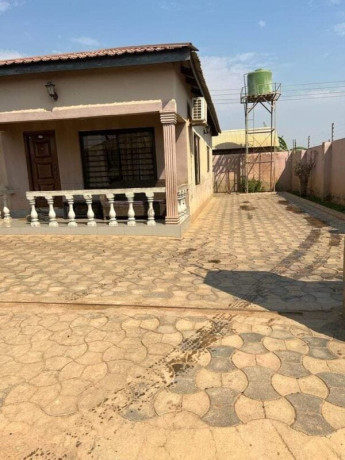 3-bedroom-house-for-sale-in-obama-big-8