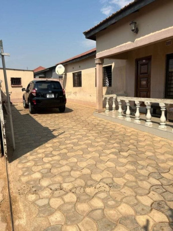 3-bedroom-house-for-sale-in-obama-big-7