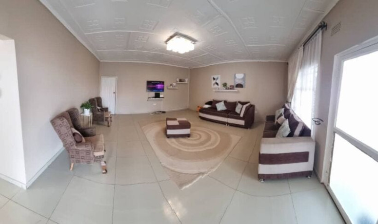 4-bedroom-house-for-sale-in-foxdale-big-3