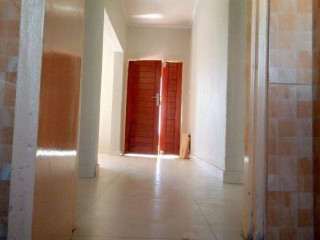2-bedroom-flat-for-rent-in-makeni-east
