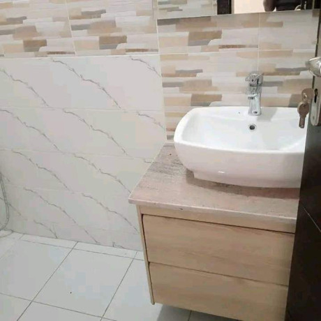 3-bedroom-flat-for-rent-in-makeni-big-4