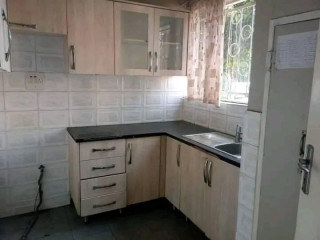 2-bedroom-flat-for-rent-in-kabulonga