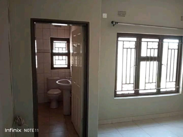 2-bedroom-flat-for-rent-in-libala-south-big-5