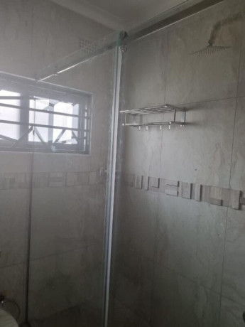 2-bedroom-flat-for-rent-in-makeni-konga-big-5