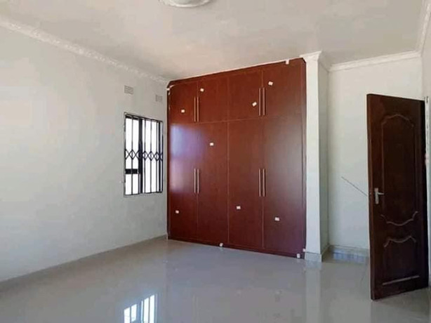 3-bedroom-flats-for-rent-in-new-kasama-big-5