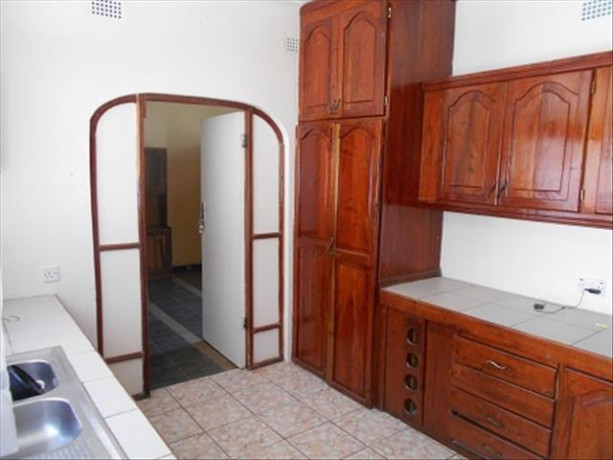 spacious-four-bedroom-property-in-northrise-ndola-big-4