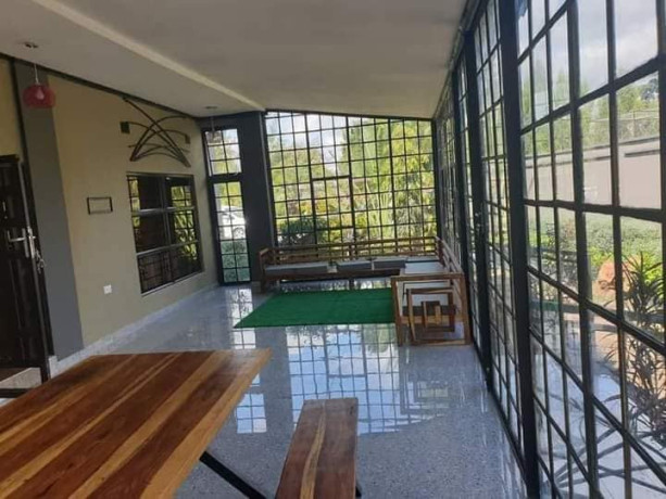 5-bedroom-double-storey-house-for-sale-in-roma-big-8