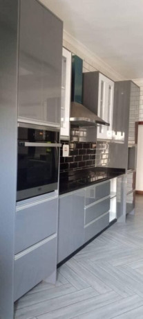 5-bedroom-double-storey-house-for-sale-in-roma-big-3