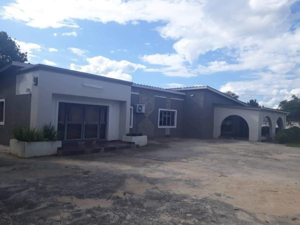 beautiful-5-bedroom-house-in-kalundu-near-british-international-school-big-1