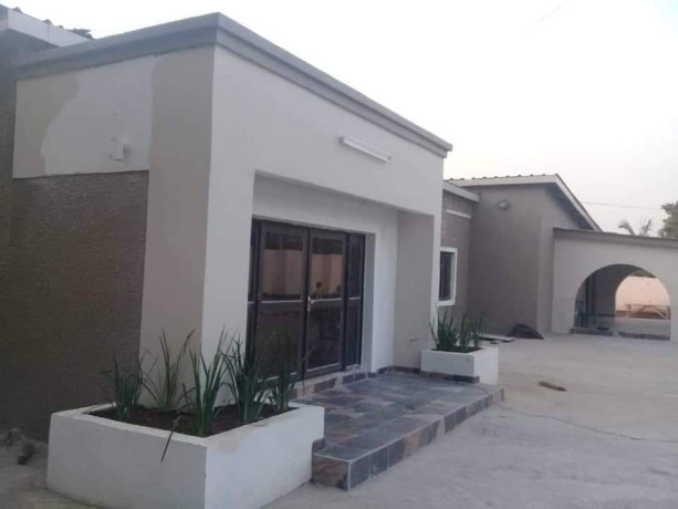 beautiful-5-bedroom-house-in-kalundu-near-british-international-school-big-0