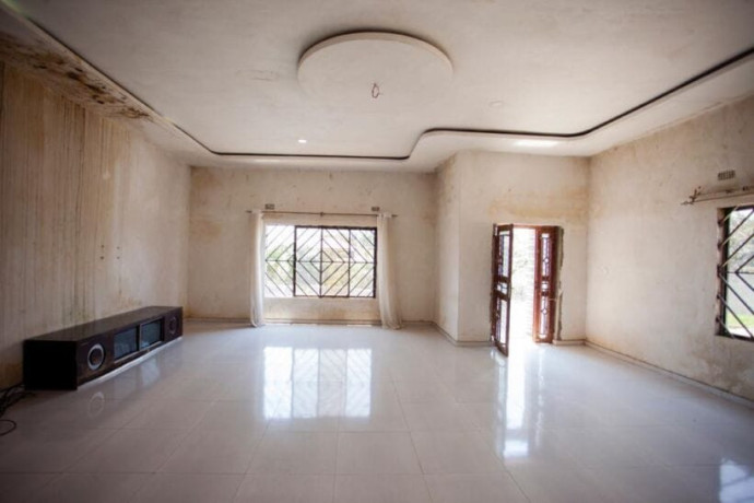 4-bedroom-house-for-sale-in-golfview-ndola-big-7