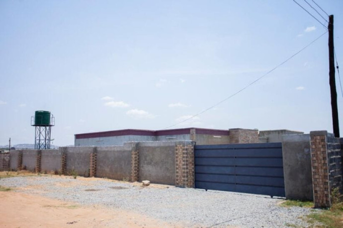 4-bedroom-house-for-sale-in-golfview-ndola-big-8