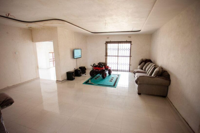 4-bedroom-house-for-sale-in-golfview-ndola-big-5