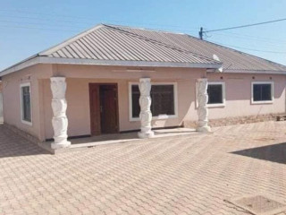 3-bedroom-flat-for-rent-in-lilayi