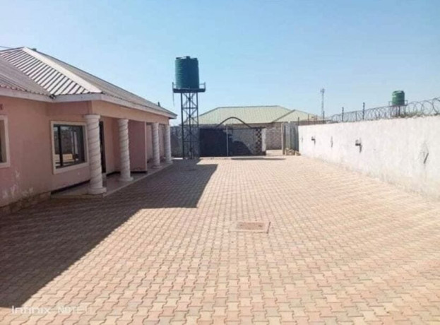 3-bedroom-flat-for-rent-in-lilayi-big-1